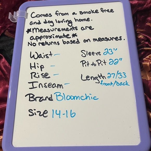 BloomChic sz 14-16 Velvet V-neck hi-low top, burgundy with gold flowers EUC - Picture 5 of 7